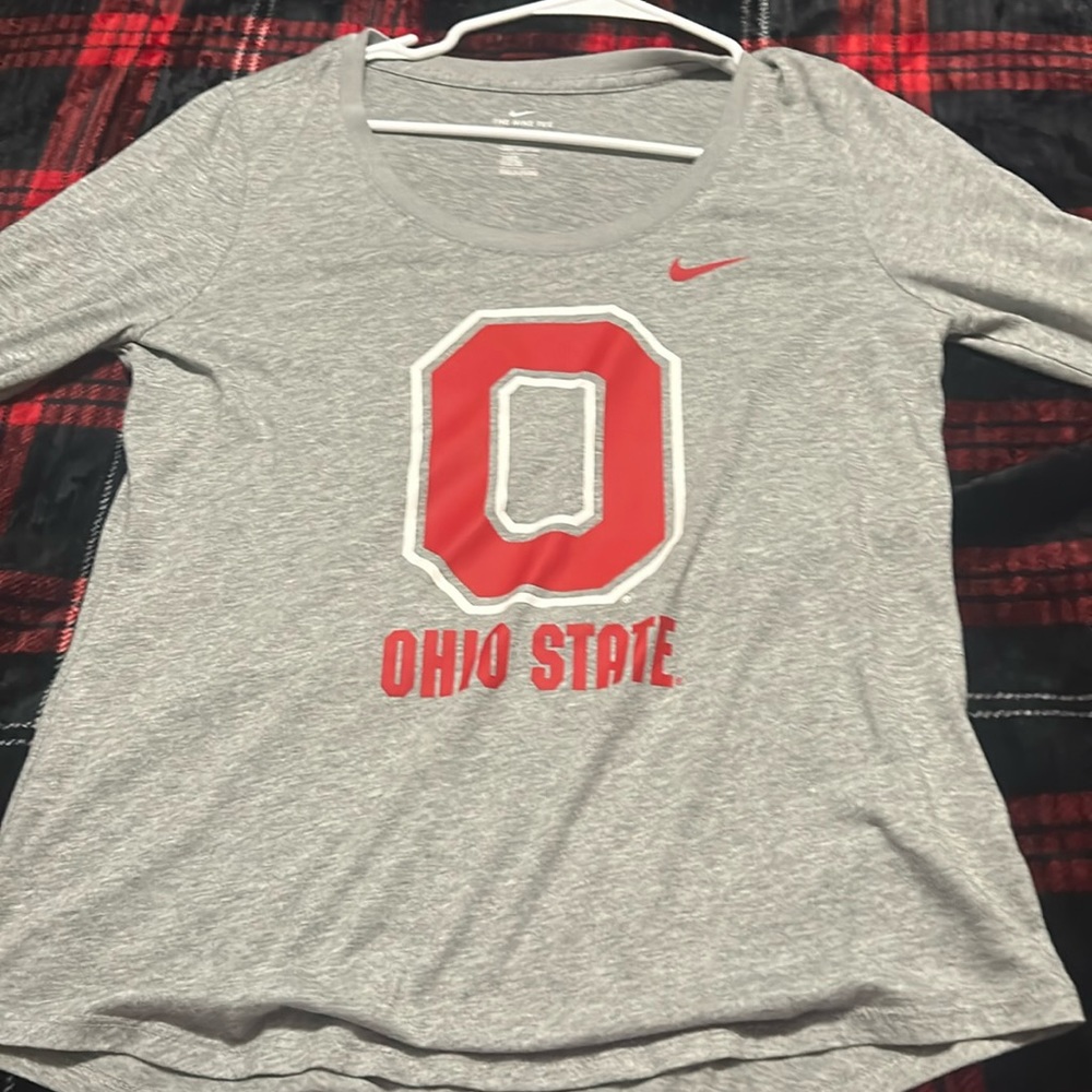 Large women Nike Dri Fit Ohio State long sleeve shirt